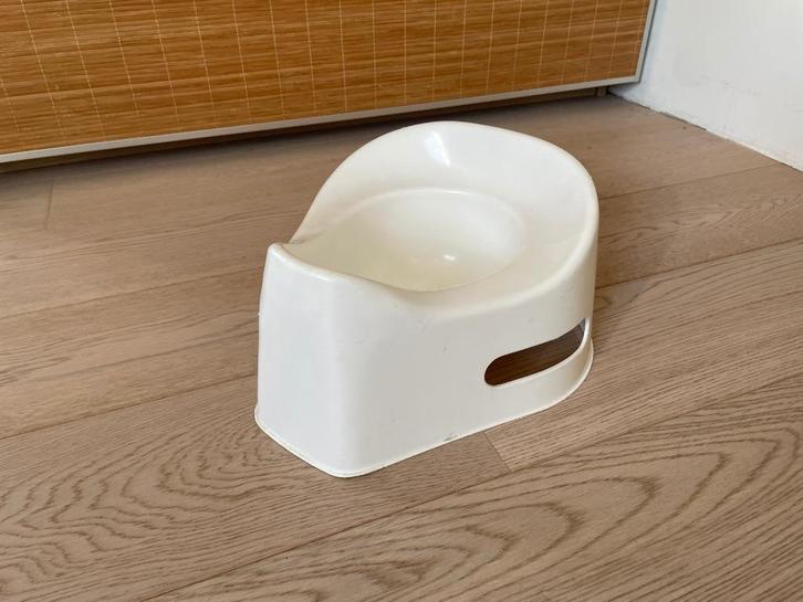 Wit potje – IKEA model – licht en stevig, Kinderen en Baby's, Kinderkamer | Overige Meubels, Zo goed als nieuw, Overige typen