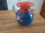 Kleurrijke art glass vaas 11 cm hoog ala murano uit Italië, Ophalen of Verzenden