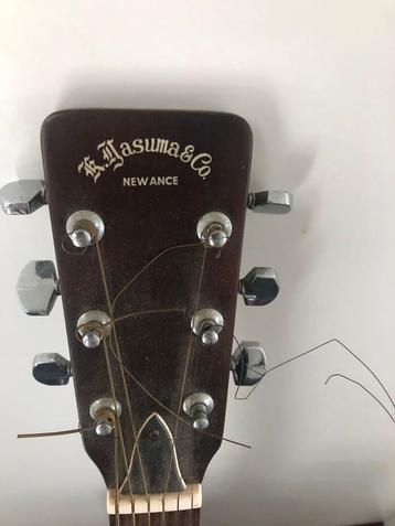 Gitaar beschikbaar voor biedingen