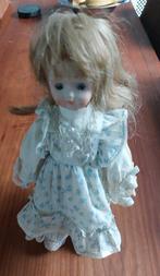 Oude antieken pop (2 x), Verzamelen, Poppen, Ophalen of Verzenden, Gebruikt, Pop