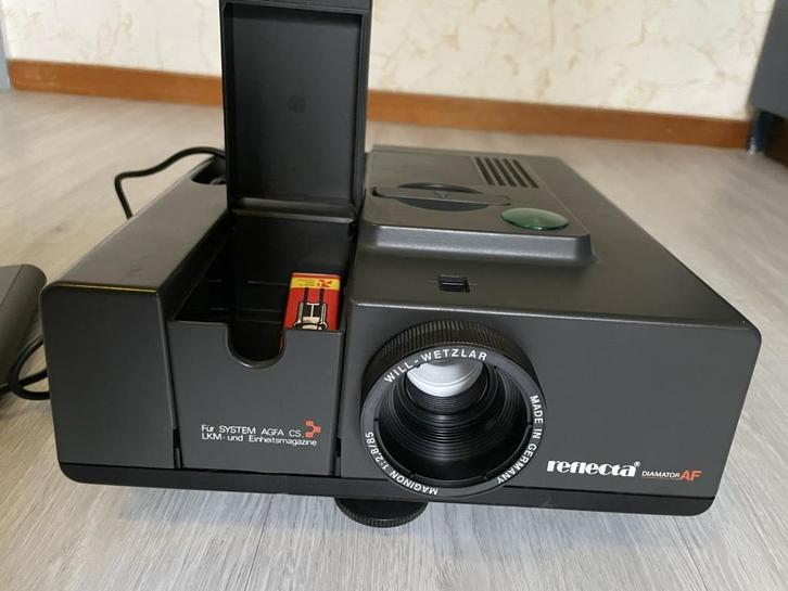 Diaprojector Reflecta diamator AF zgan, Audio, Tv en Foto, Diaprojectors, Zo goed als nieuw, Ophalen