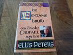 De eenzame bruid Ellis Peters, Ophalen of Verzenden, Gelezen, Ellis Peters