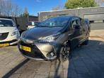 Toyota Yaris 1.5 Hybrid (100pk) Bi-Tone! Aut! Navi! Bluetoot, Gebruikt, Euro 6, 4 cilinders, Startonderbreker
