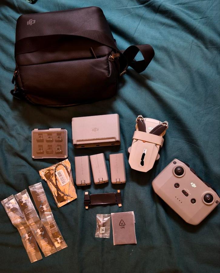 DJI Mini 2 Combo - Uitstekende staat, incl. accessoires!, Audio, Tv en Foto, Drones, Zo goed als nieuw, Cameradrone, Standaard kwaliteit
