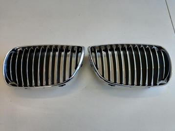 Grille set chrome met chromen spijlen  BMW E81 E87 + LCI beschikbaar voor biedingen