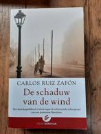 Carlos Ruiz Zafón - De schaduw van de wind, Boeken, Ophalen of Verzenden, Zo goed als nieuw, Nederland, Carlos Ruiz Zafón