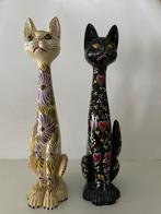 2 hoge kattenbeelden met schade, Ophalen of Verzenden, Gebruikt, Dier