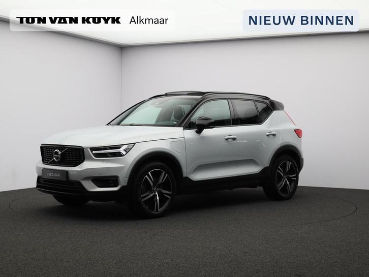 Volvo XC40 T5 Twin Engine R-Design / Pan. dak / Trekhaak / 3, Auto's, Volvo, Bedrijf, Te koop, XC40, 360° camera, ABS, Adaptive Cruise Control