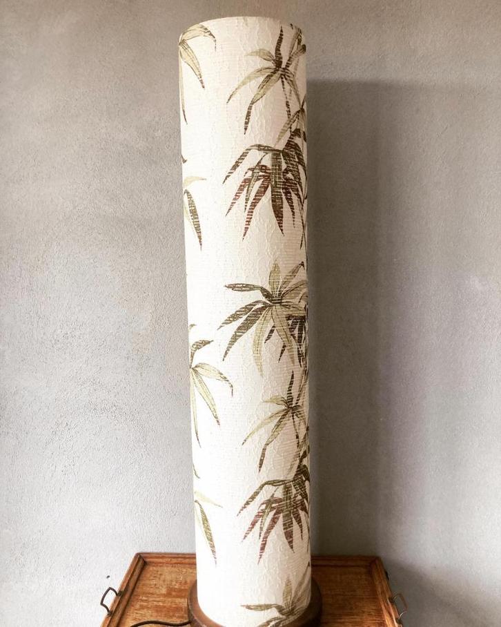 Vintage jungle vloerlamp, Huis en Inrichting, Lampen | Vloerlampen, Gebruikt, 100 tot 150 cm, Hout, Stof, Ophalen
