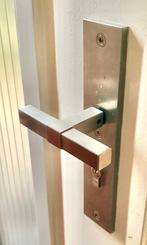 Disign Nemef RVS buitendeurklink cube zwaar uitgevoerd, Ophalen of Verzenden, Gebruikt, Rvs, Klink of Kruk