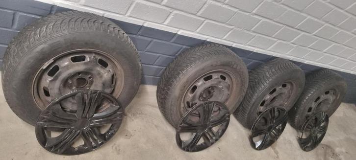 Winterband op stalen velg., Auto-onderdelen, Banden en Velgen, Banden en Velgen, Winterbanden, 15 inch, 195 mm, Personenwagen