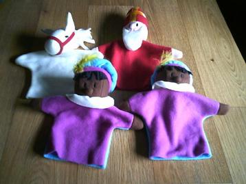 Handpoppen Sinterklaas - Pieten en Ozosnel. beschikbaar voor biedingen