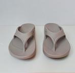 Ofoos slippers. Maat 37. Zgan., Ophalen of Verzenden, Zo goed als nieuw, Grijs, Slippers