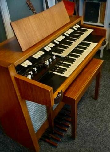 Hammond M-102  beschikbaar voor biedingen