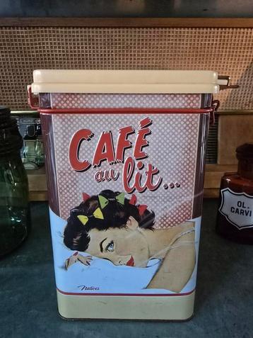 Vintage " CAFE AU LIT " koffieblik met scharnierdeksel €7,50 beschikbaar voor biedingen