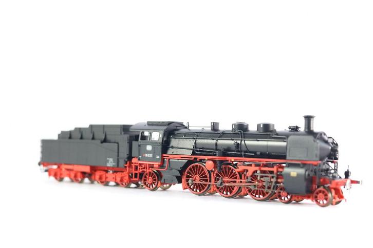 Märklin 39030 -, Hobby en Vrije tijd, Modeltreinen | H0, Zo goed als nieuw, Locomotief, Wisselstroom, Märklin, Ophalen of Verzenden