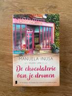 De Chocolaterie van je Dromen - Manuela Inusa, Boeken, Romans, Ophalen of Verzenden, Zo goed als nieuw, Manuela Inusa, Nederland