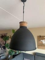 Zwarte hanglamp met hout, en inclusief lamp warme lichtbron, Ophalen, Zo goed als nieuw, Hout, Minder dan 50 cm