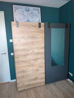Ruime kledingkast met spiegel, Ophalen, Zo goed als nieuw, 50 tot 75 cm, 200 cm of meer