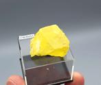 Zwavel kristal - Agrigento, Sicilië, Italië, Ophalen of Verzenden, Mineraal