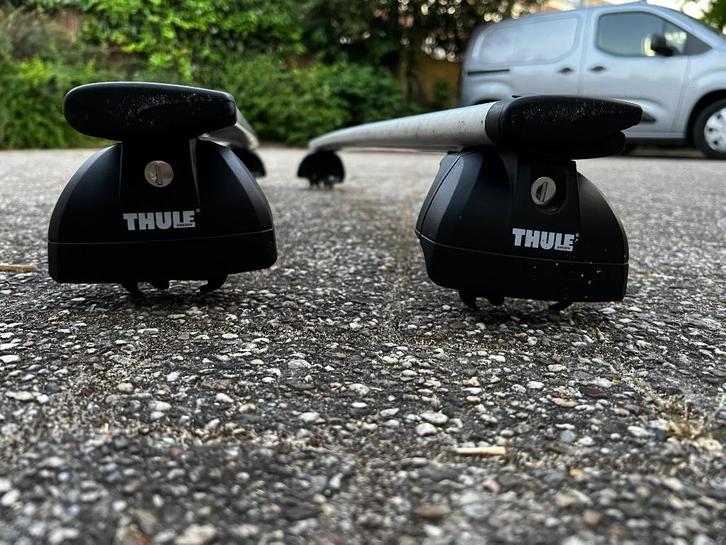 TE HUUR Thule dakdragers Mercedes A, C en E klasse, CLA, Auto diversen, Dakdragers, Zo goed als nieuw, Ophalen