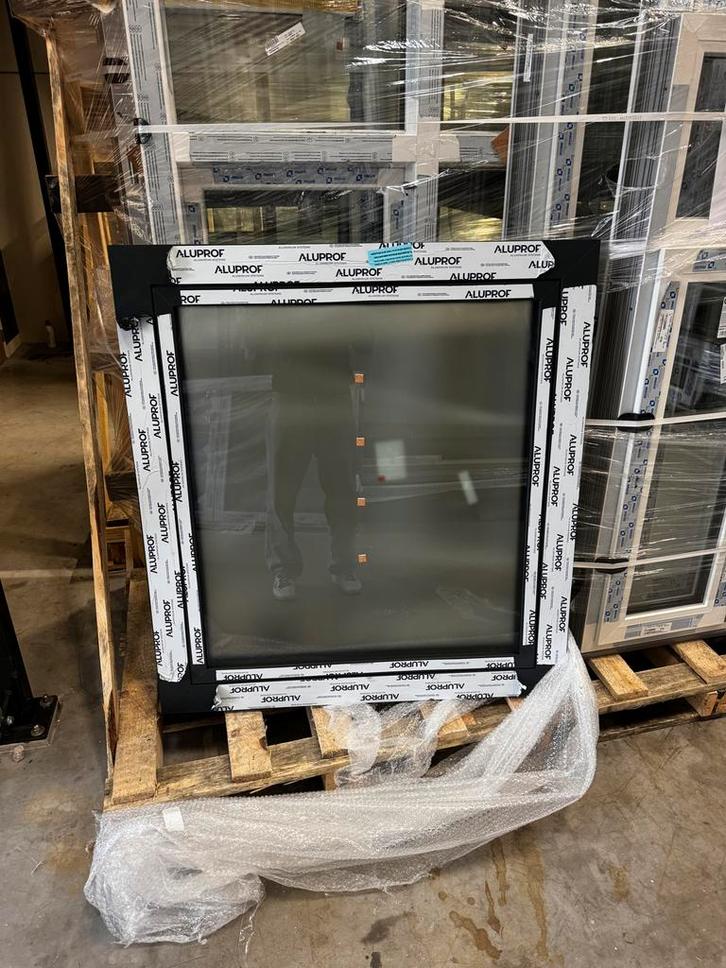 Aluminium Kozijn met HR+++ Mat Glas, Doe-het-zelf en Verbouw, Kozijnen en Schuifpuien, Nieuw, Raamkozijn, Aluminium, 75 tot 150 cm