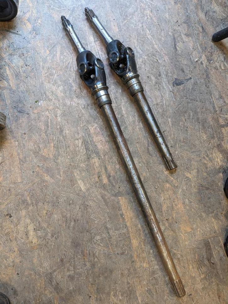 Steekas voor links en rechts Land Rover Series 10 splines, Auto-onderdelen, Remmen en Aandrijving, Land Rover, Gebruikt, Ophalen