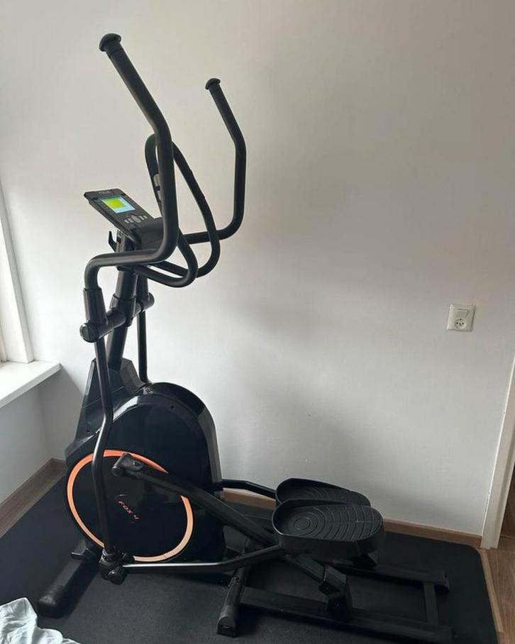 Focus Fitness Fox 4 iPlus Crosstrainer met Garantie, Sport en Fitness, Fitnessapparatuur, Zo goed als nieuw, Crosstrainer, Benen