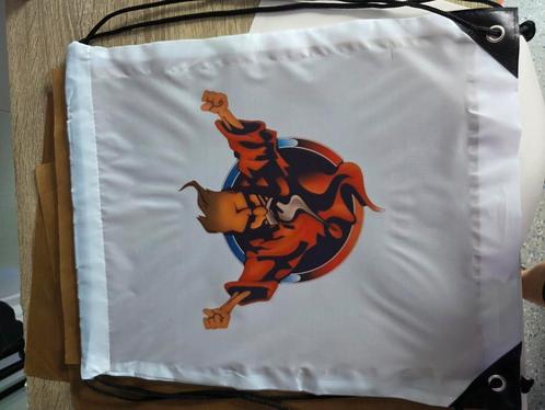 Thunderdome tas en bandana, Diversen, Vlaggen en Wimpels, Nieuw, Ophalen of Verzenden