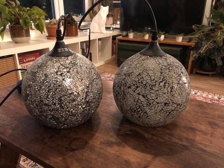 Bolvormige Hanglampen glasscherven, Huis en Inrichting, Lampen | Hanglampen, Zo goed als nieuw, Minder dan 50 cm, Glas, Ophalen