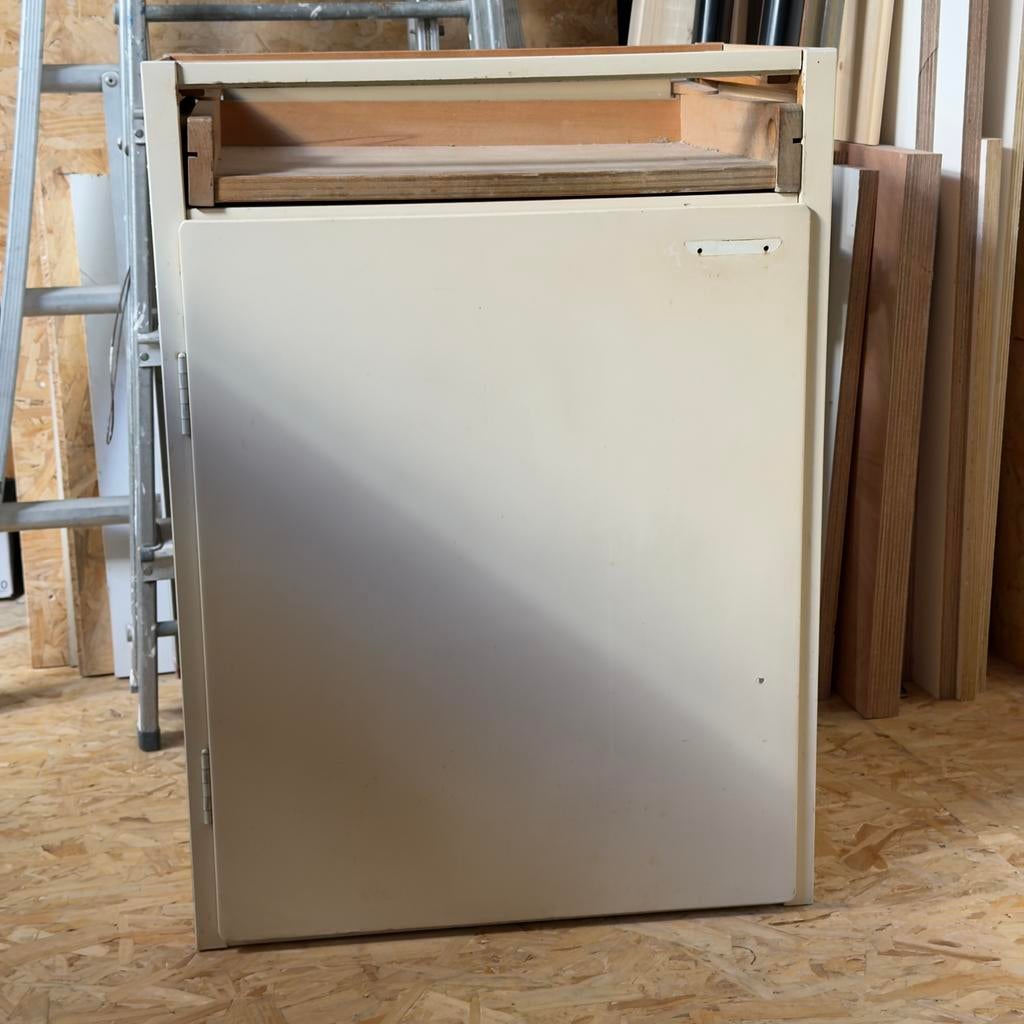 Vintage Piet Zwart keuken onderkastje met broodsnijplank, Huis en Inrichting, Keuken | Keukenelementen, Gebruikt, Minder dan 100 cm