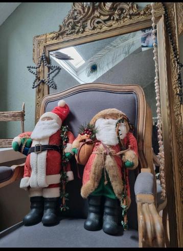 2 x Vintage oude kerstmannen met porseleinen gezicht beschikbaar voor biedingen