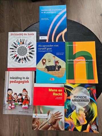 Boekenpakket Social Work HBO beschikbaar voor biedingen