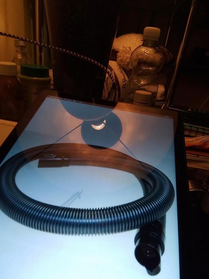 Stofzuigerslang, Witgoed en Apparatuur, Stofzuigers, Zo goed als nieuw, Stofzuiger, Ophalen of Verzenden