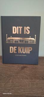 Dit is de Kuip - Icoon aan de Maas, Nieuw, Ophalen of Verzenden, Balsport, Berne van Leeuwen