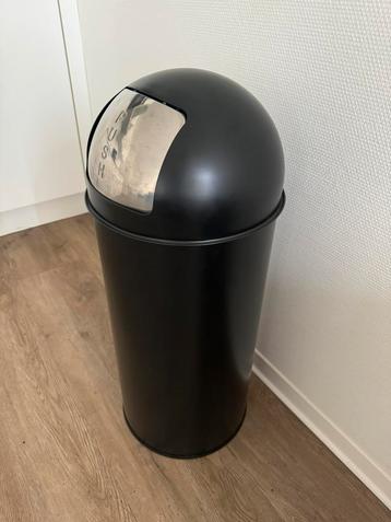 Pushbin , 28xH70cm zwart met binnen emmer , 70liter beschikbaar voor biedingen