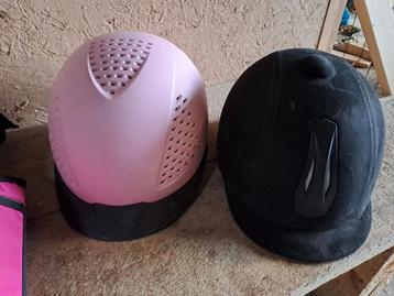 Roze paardrijcap  beschikbaar voor biedingen