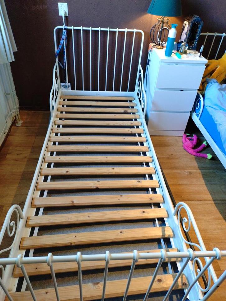 Mooi 2 bedden van IKEA, Huis en Inrichting, Slaapkamer | Bedden, Zo goed als nieuw, Tweepersoons, 160 cm, Hout, Ophalen