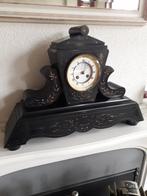 Antieke zwarte mantelklok, Antiek en Kunst, Ophalen