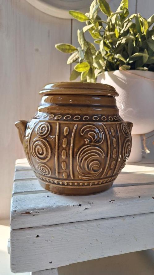 Vintage aardewerk voorraad pot met deksel, mosterdkleur, Huis en Inrichting, Keuken | Servies, Gebruikt, Overige typen, Overige stijlen