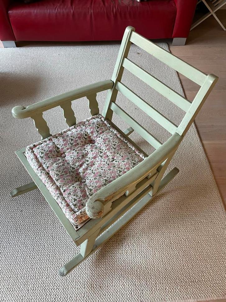 Vintage Schommelstoel Oud Groen met Bloemenkussen, Huis en Inrichting, Stoelen, Gebruikt, Eén, Hout, Overige kleuren, Ophalen of Verzenden