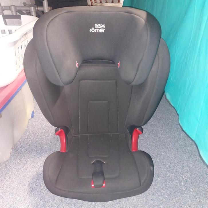 Römer kidfix2 autostoeltje, Kinderen en Baby's, Autostoeltjes, Gebruikt, Romer, 15 t/m 36 kg, Autogordel of Isofix, Verstelbare rugleuning