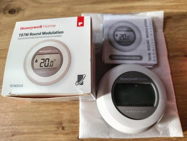 Honeywell Home T87M Round Modulation Thermostaat, Doe-het-zelf en Verbouw, Thermostaten, Zo goed als nieuw, Ophalen of Verzenden