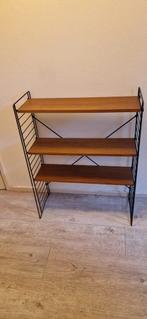Tomado boekenrekje  Adriaan Dekker, Huis en Inrichting, Woonaccessoires | Wandplanken en Boekenplanken, Gebruikt, Tomado Holland