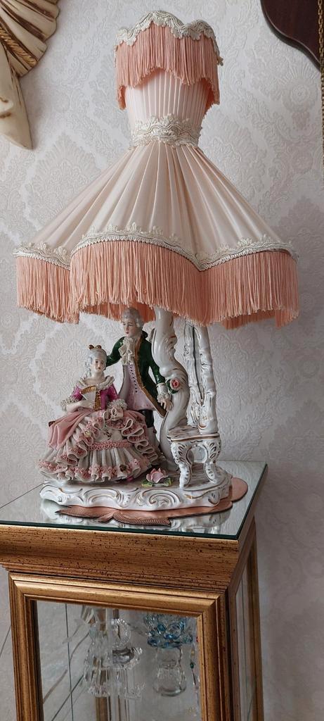 Barok Lamp met Porseleinen Beeld, Antiek en Kunst, Antiek | Lampen, Ophalen