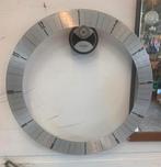 Klok mooie Avnis Paris design klok minimalistisch, Ophalen of Verzenden