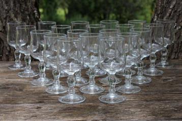 Brocante - Serie fijne Franse wijnglazen! beschikbaar voor biedingen