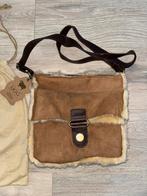 Ugg australia crossbody tas chestnut, Ophalen of Verzenden, Zo goed als nieuw, Schoudertasje