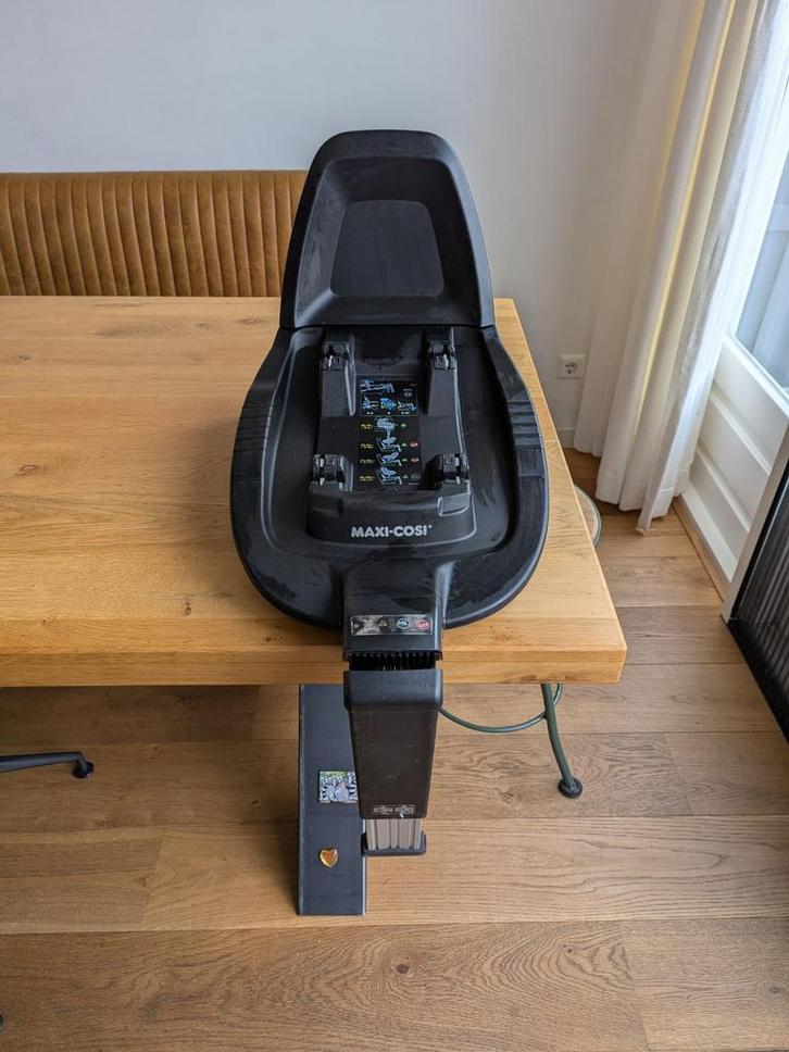 Maxi Cosi Pearl Pro 2 en isofix 3 way fix base, Kinderen en Baby's, Autostoeltjes, Zo goed als nieuw, Maxi-Cosi, 9 t/m 18 kg, Isofix