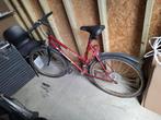 Oude rode fiets, Fietsen en Brommers, Fietsen | Dames | Damesfietsen, Ophalen, Gebruikt, Overige merken